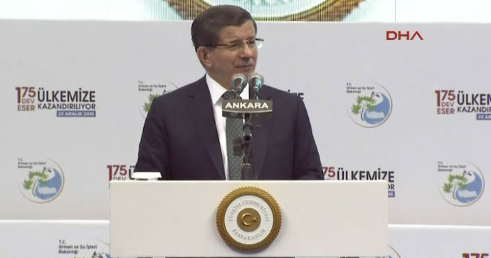 Davutoğlu: Türkiye'yi tehdit eden bir ülkenin başkentinde...