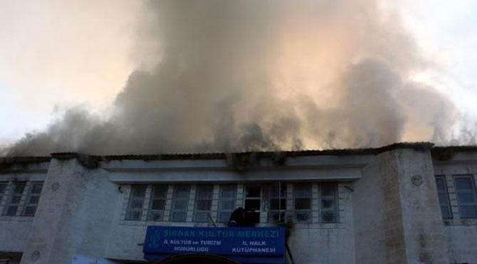 Terör örgütü kültür merkezine saldırdı