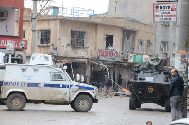 Nusaybin'de patlamanın şiddeti gündüz ortaya çıktı