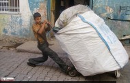 Bakanlık kağıt işçilerini işsiz bıraktı: Toplayıcıdan kağıt alana 140.000 TL ceza