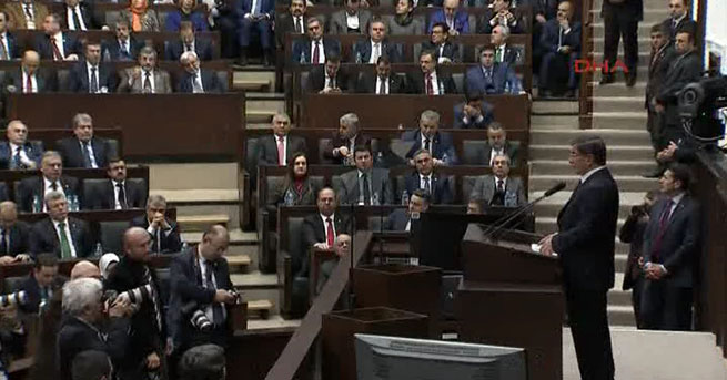 Davutoğlu, partisinin grup toplantısında konuştu
