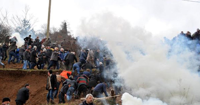 Artvin Cerattepe'de gaz ve coplu müdahale