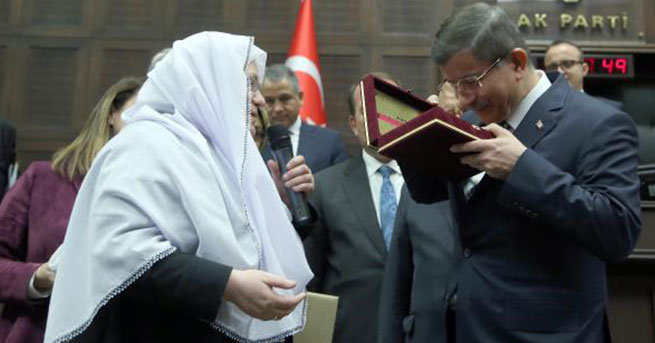 Başbakan Davutoğlu, partisinin grup toplantısında konuştu
