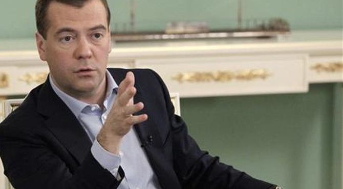 Medvedev’den “dünya savaşı” uyarısı