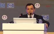 AYM Başkanı Arslan, konferansta konuştu
