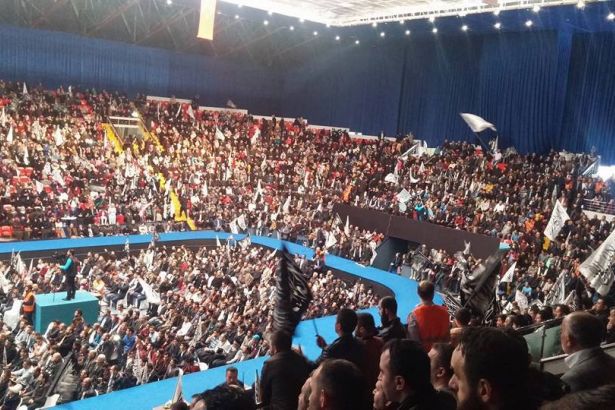 Ankara’da 5 bin kişi hilafet istemek için toplandı!