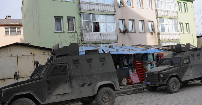 Yüksekova'da acı haber; 2 polis ve 1 asker şehit