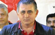 Ümit Zileli, İzmir'de gözaltına alınıp serbest bırakıldı