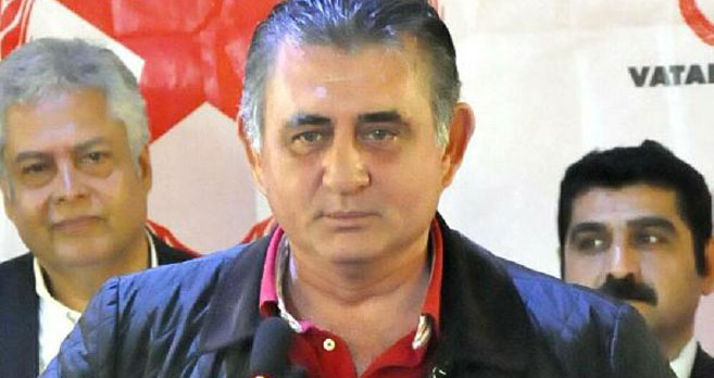 Ümit Zileli, İzmir'de gözaltına alınıp serbest bırakıldı