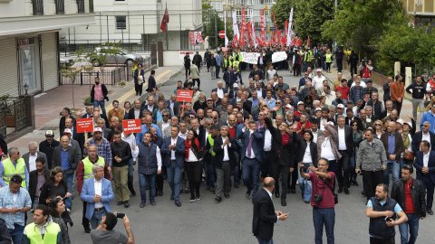 Yüzlerce CHP'li alana akın etti