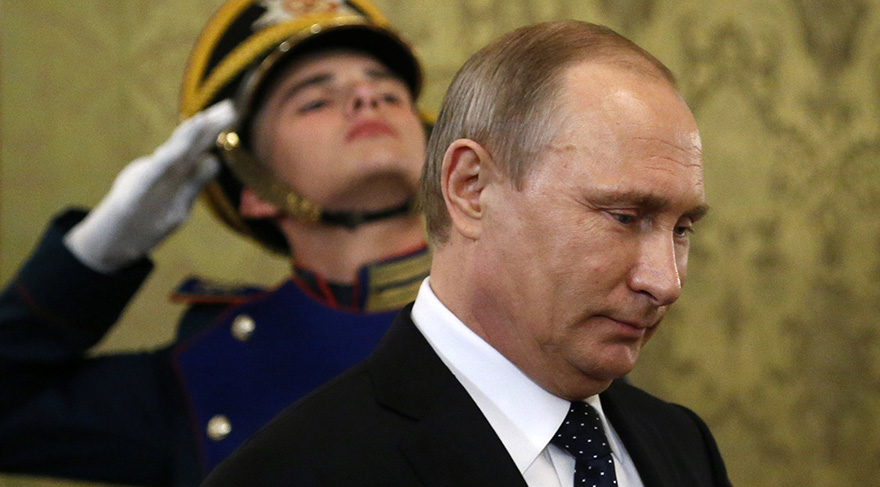Putin’den şaka gibi açıklama: Hükümetler basına müdahale etmemeli