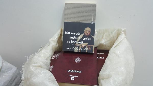 Gülen'in kitaplarını evinden çıkarırken yakalanıp tutuklandı