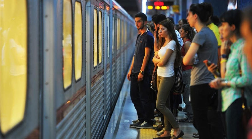 İstanbul’da toplu taşıma pazartesi akşamına kadar ücretsiz
