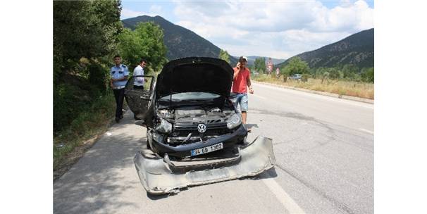 KARABÜK’TE TRAFİK KAZASI: 3 YARALI