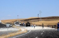 Silvan'da askeri aracın geçişi sırasında patlama!
