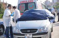 Otomobilde kolunda serumla ölü bulundu