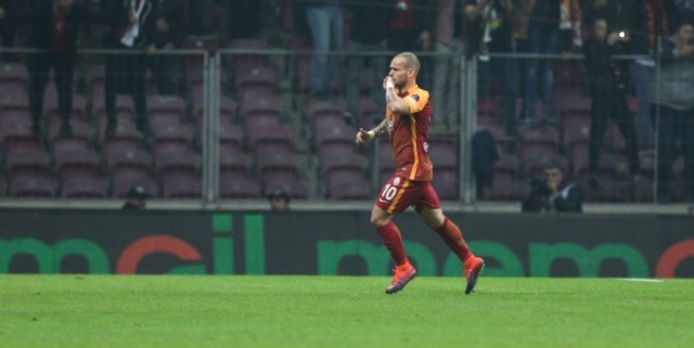 Sneijder Yoksa Puan da Yok!