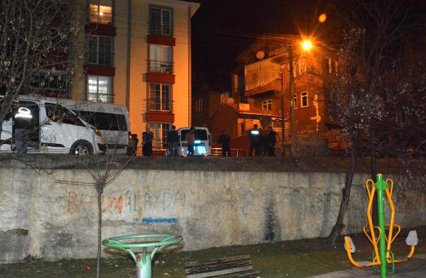Karabük'te Gürültü Kavgası: 2 Yaralı