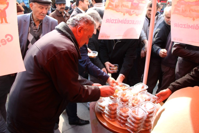 Vergi Dairesinden Vatandaşa Lokma İkramı